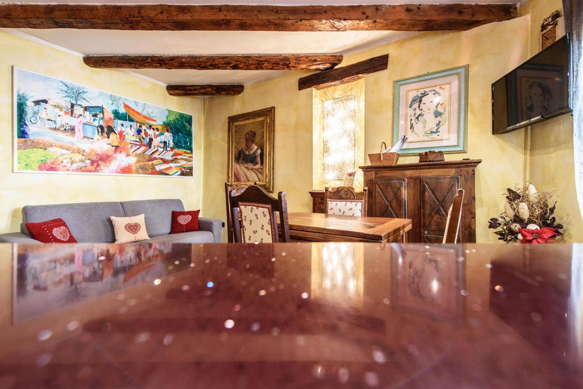 Joile Maison - In The Heart Of Aosta Luaran gambar